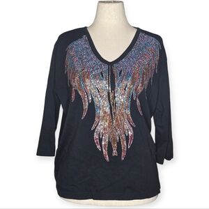 Isaac’s Designs Black Rhinestone Graphic Top 1XL V Neck 3/4 Sleeve